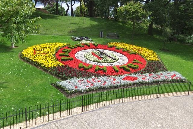 Floral clock in Pannett Park